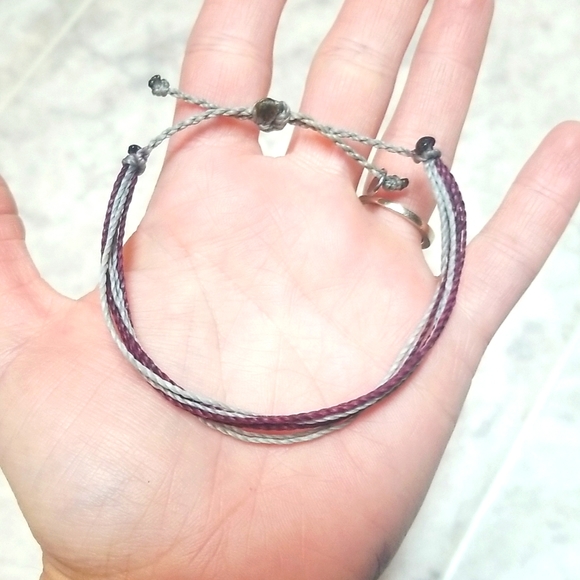 String Bracelets - Picture 10 of 16